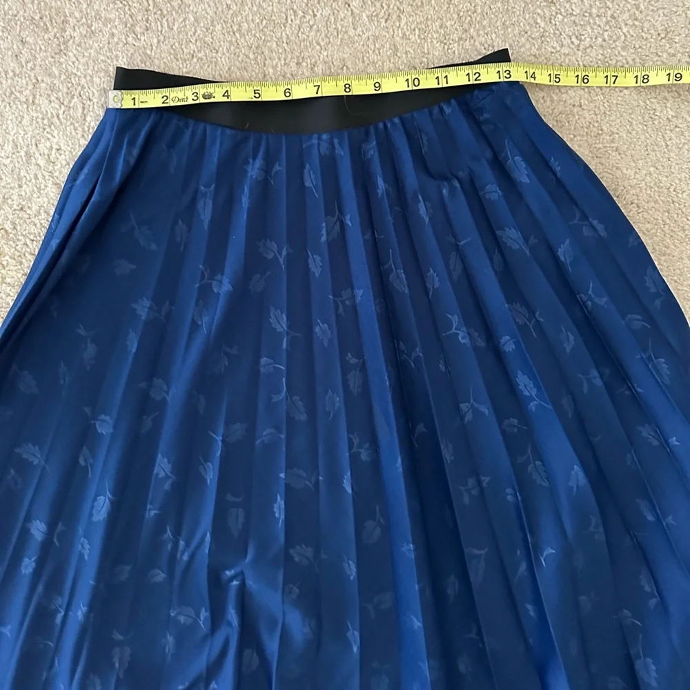 Vtg Hot Kiss California Woman’s Blue Pleated Skirt, Sz S
